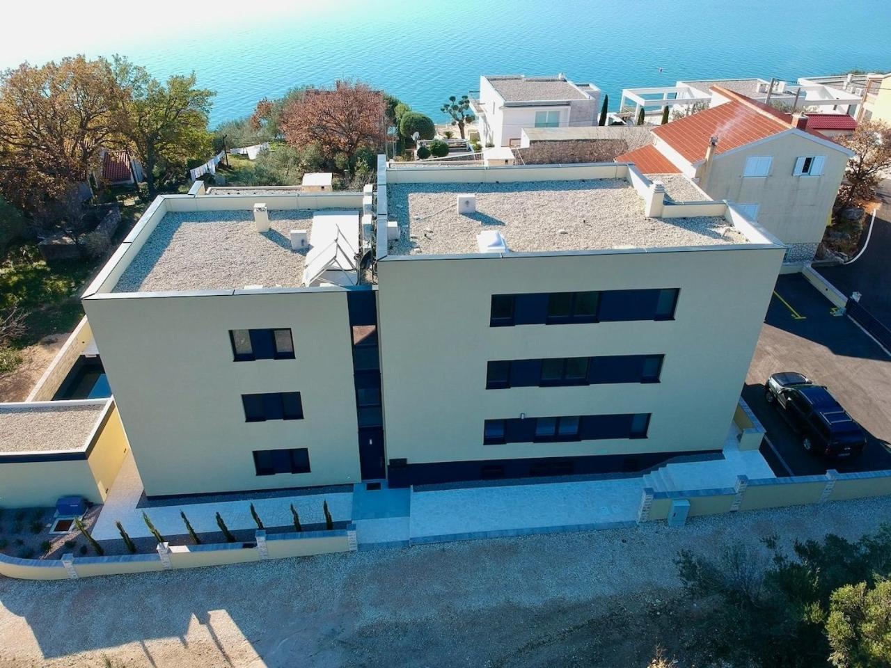 Ferienwohnung Mit Beheiztem Pool, 60 M Vom Strand Maslenica Ngoại thất bức ảnh