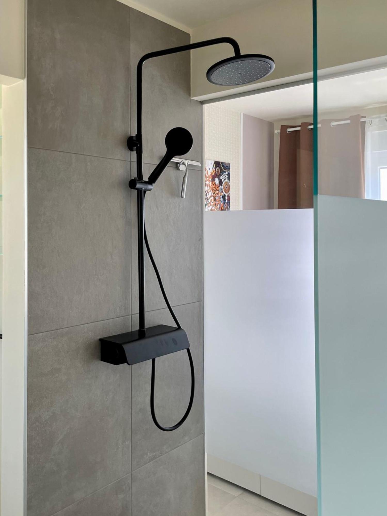 Ferienwohnung Mit Beheiztem Pool, 60 M Vom Strand Maslenica Ngoại thất bức ảnh